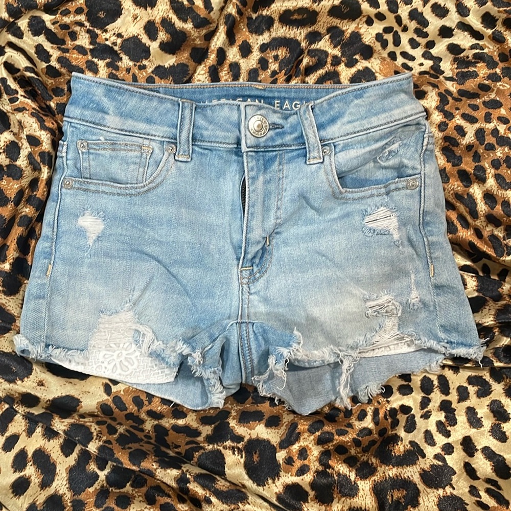 American Eagle Flower Detailed Shorts